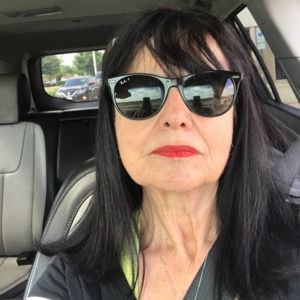 Meet your Posher, Janine